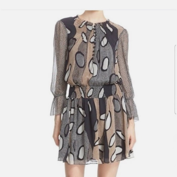 Diane von Furstenberg Kelley 100% Silk Dress — Style D950201O16, Size 8 - Picture 2 of 12